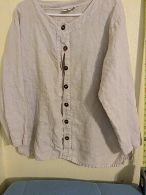 Lightweight top/jacket.
